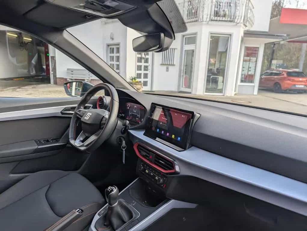 Seat Arona 1.0 TSI FR Navi LED SHZ PDC DAB 09/2024-photo-7