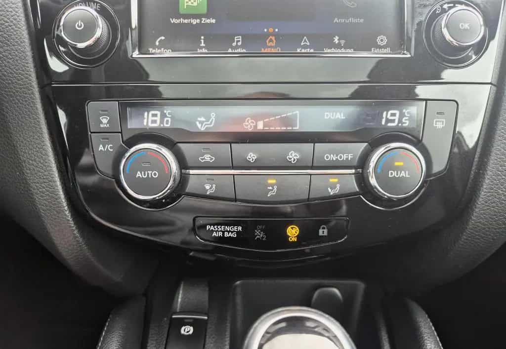 Nissan Qashqai 1.3 DIG-T DCT ZAMA/NAVI/KAMERA 360°/PANO 03/2021-photo-16