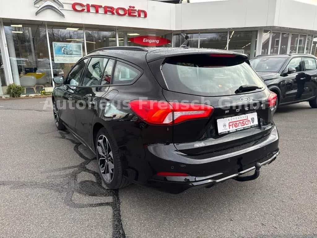 Ford Focus Turnier ST-Line AHK 09/2021-photo-2