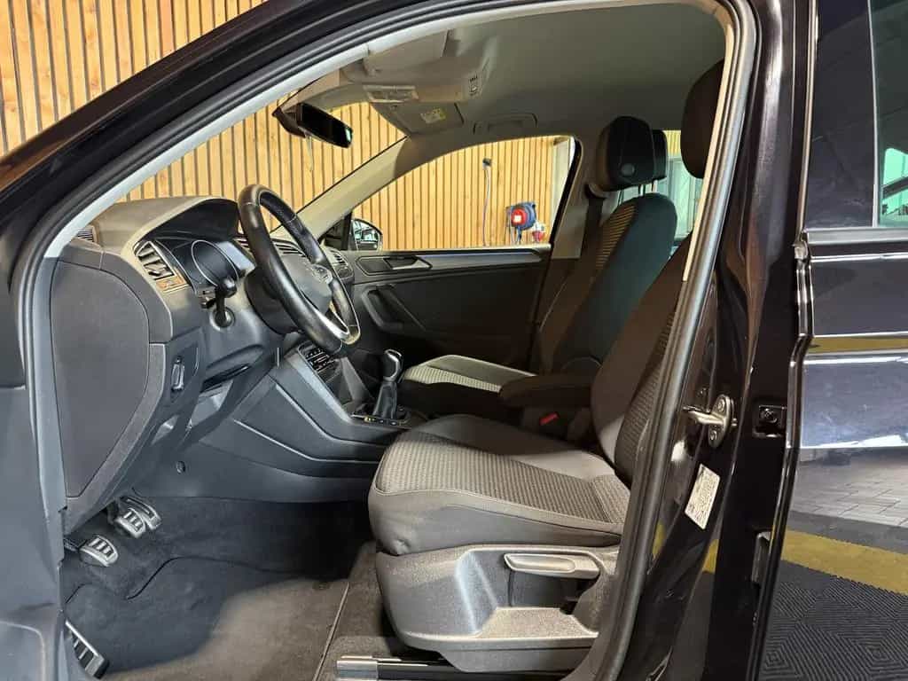Volkswagen Tiguan 1,5 TSI Active *Navi*Kam*ACC*LED*Ambiente 12/2022-photo-10