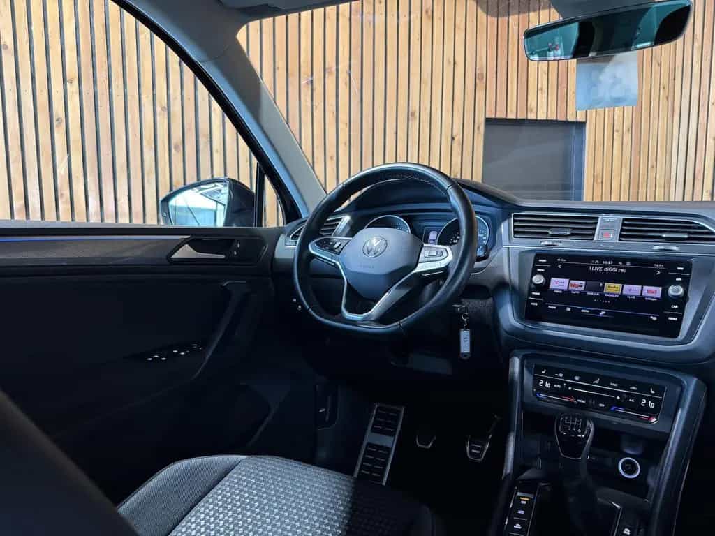 Volkswagen Tiguan 1,5 TSI Active *Navi*Kam*ACC*LED*Ambiente 12/2022-photo-15