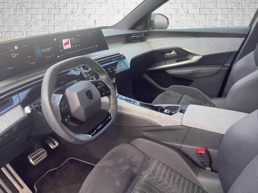 Peugeot 5008 Hybrid 145 GT E-DSC6 / 360°Kamera 04/2025-photo-11