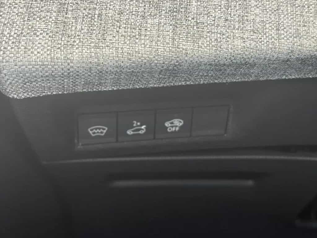 Peugeot 5008 Hybrid 145 GT E-DSC6 / 360°Kamera 04/2025-photo-21