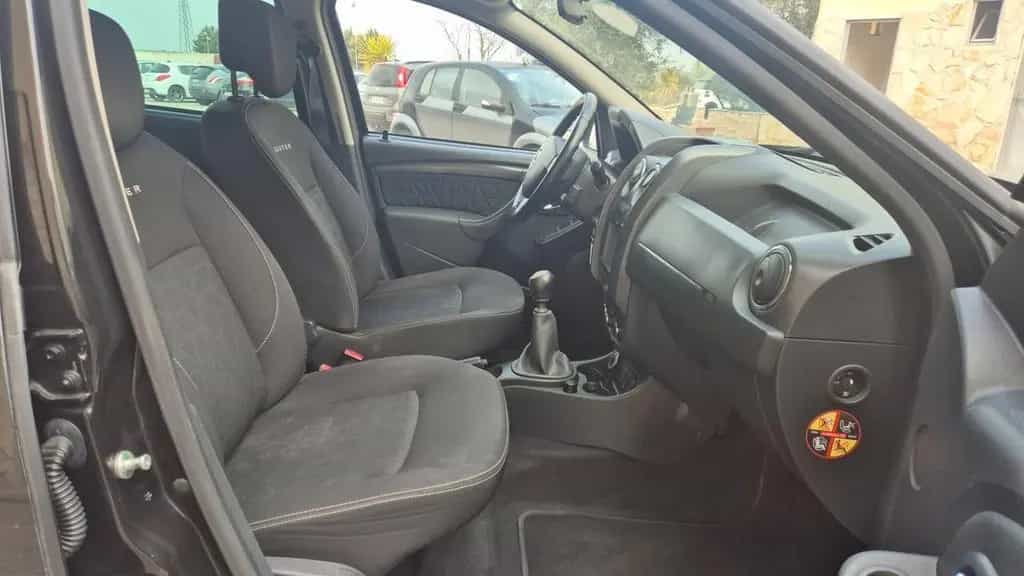 Dacia Duster 1.5 dCi 110CV 4x4 Lauréate 01/2015-photo-4