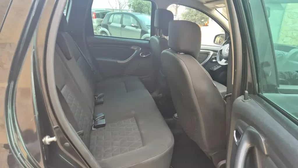 Dacia Duster 1.5 dCi 110CV 4x4 Lauréate 01/2015-photo-5