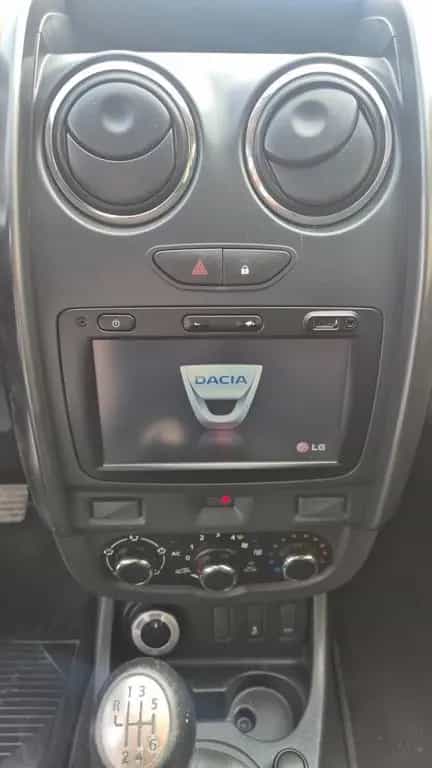 Dacia Duster 1.5 dCi 110CV 4x4 Lauréate 01/2015-photo-8