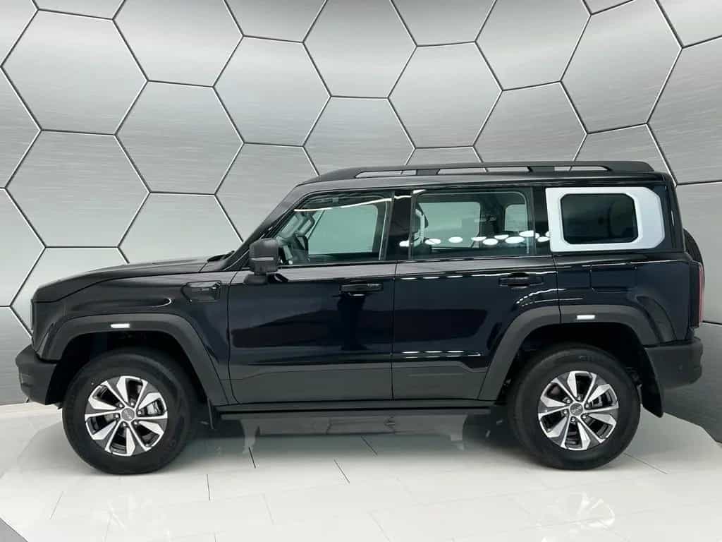 BAIC BJ40 2.0T 4WD 360°Kamera LED Leder Panorama null-photo-1