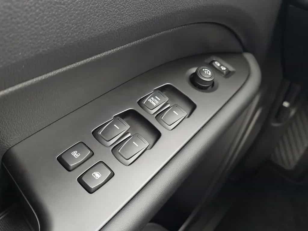 KGM Musso Grand Core 2.2 4WD °Navi°RFK°PDC°Tempomat° null-photo-21
