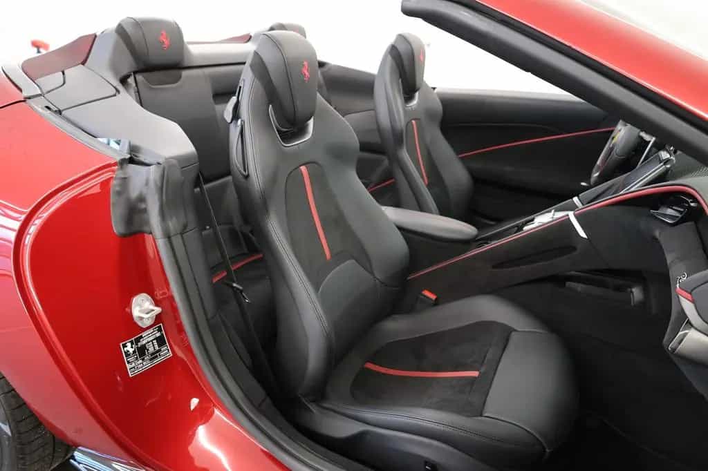 Ferrari Roma Spider / RossoCalifornia / Ferrari Approved 09/2024-photo-23