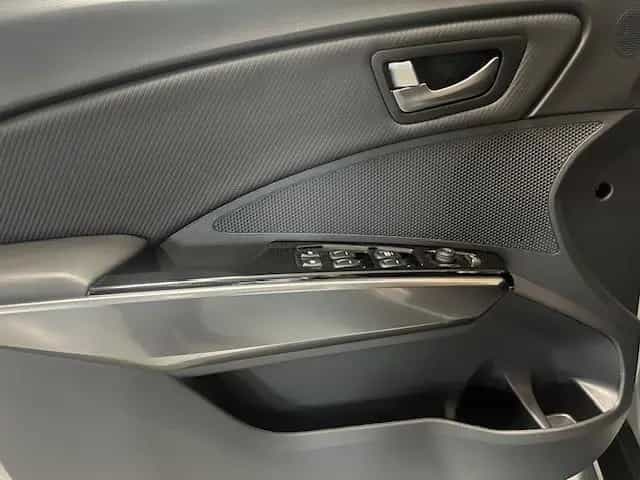 KGM Tivoli 1.5 T-GDI PLATINUM AT6 03/2025-photo-8