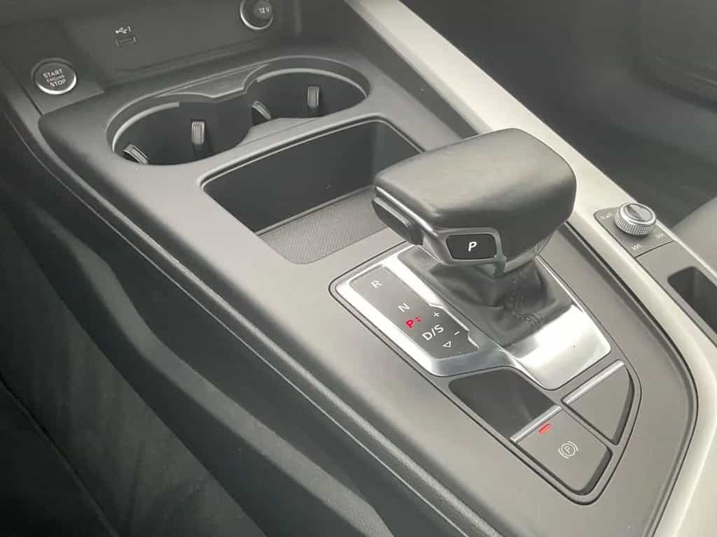 Audi A4 Av 40 TDI quattro advanced ACC Lane ViCo Stau 06/2021-photo-17