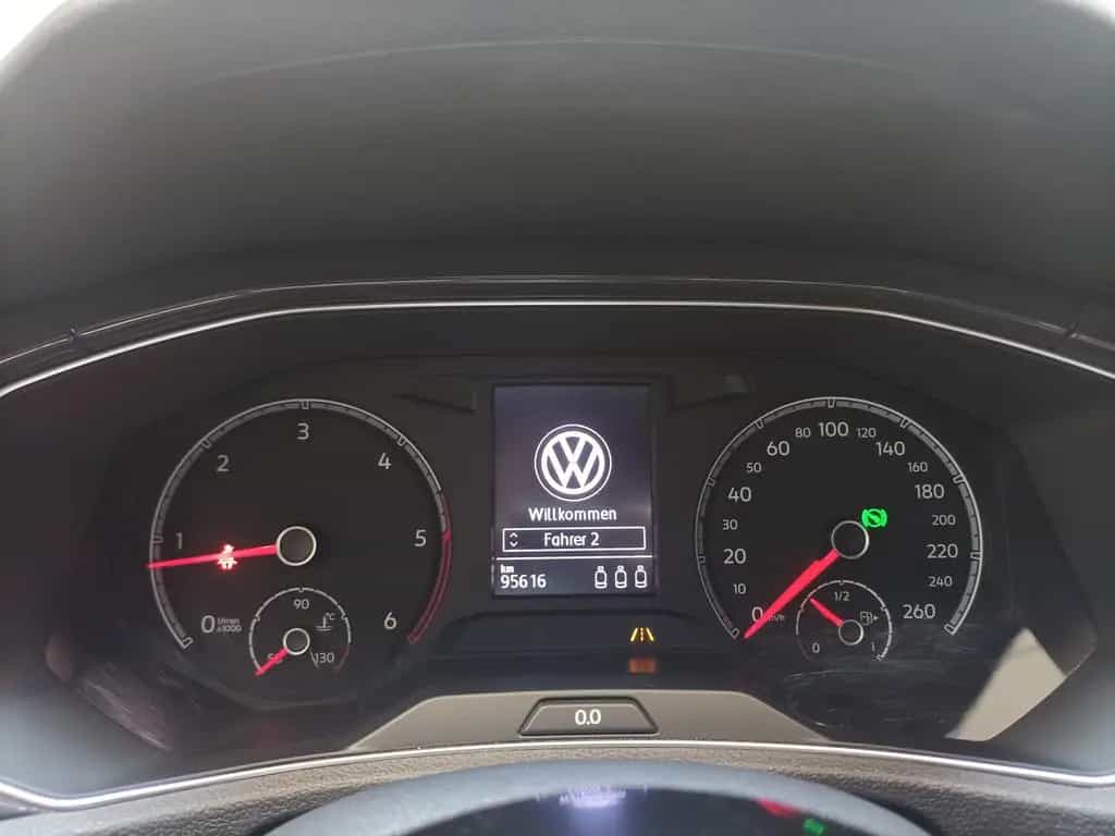Volkswagen T-Roc 2.0 TDI Sport DSG Sport Sitzhzg|LED|PDC 09/2019-photo-6