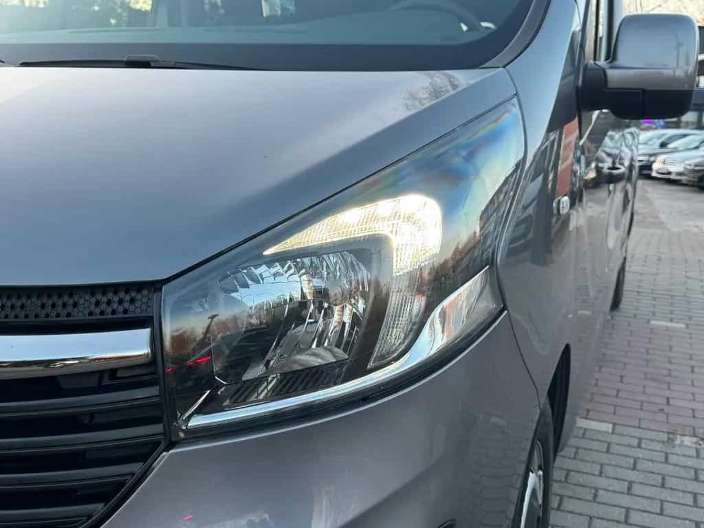 Opel Vivaro B Kombi L2H1*9Sitze*Nav*Temp*TÜV NEU* 04/2017-photo-9