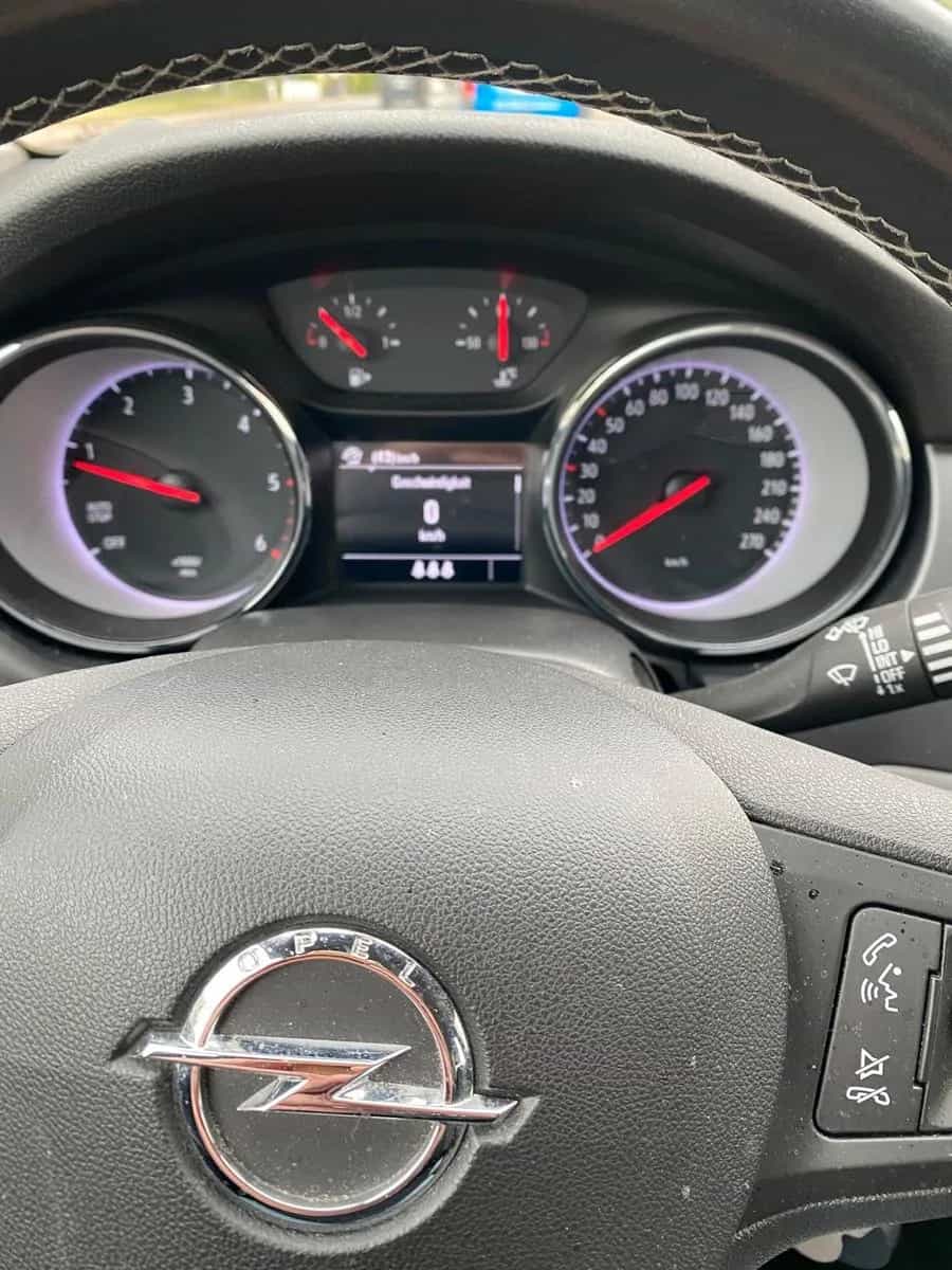 Opel Astra 08/2019-photo-13