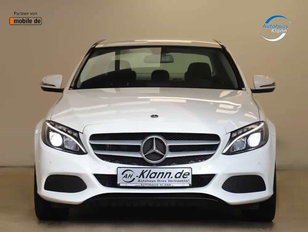 Mercedes-Benz C 200 CGI 184PS 9G Standheizung Navi R-Cam 04/2018-photo-1
