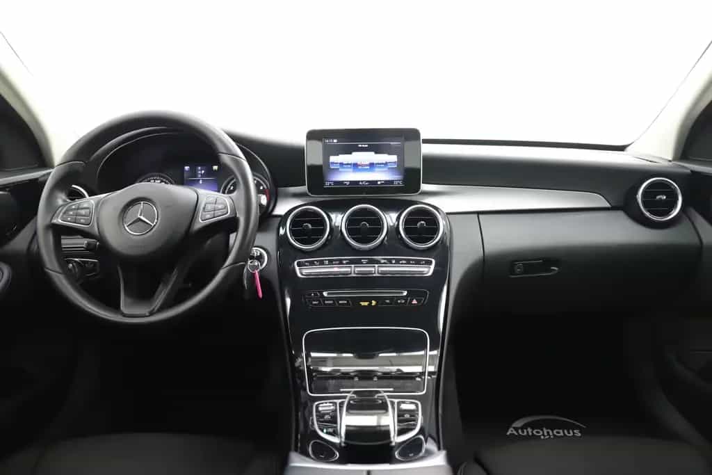 Mercedes-Benz C 200 CGI 184PS 9G Standheizung Navi R-Cam 04/2018-photo-13
