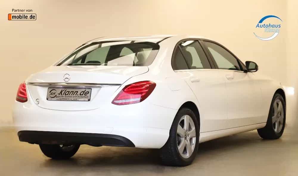Mercedes-Benz C 200 CGI 184PS 9G Standheizung Navi R-Cam 04/2018-photo-5