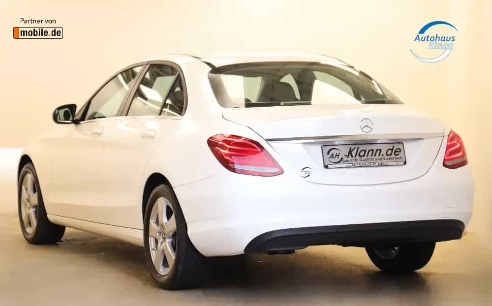 Mercedes-Benz C 200 CGI 184PS 9G Standheizung Navi R-Cam 04/2018-photo-7