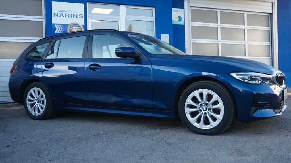 BMW 320 d xDrive Advantage Standheizung Kamera SHZ 06/2020-photo-2