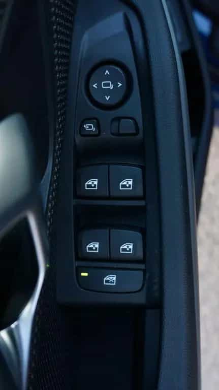 BMW 320 d xDrive Advantage Standheizung Kamera SHZ 06/2020-photo-25