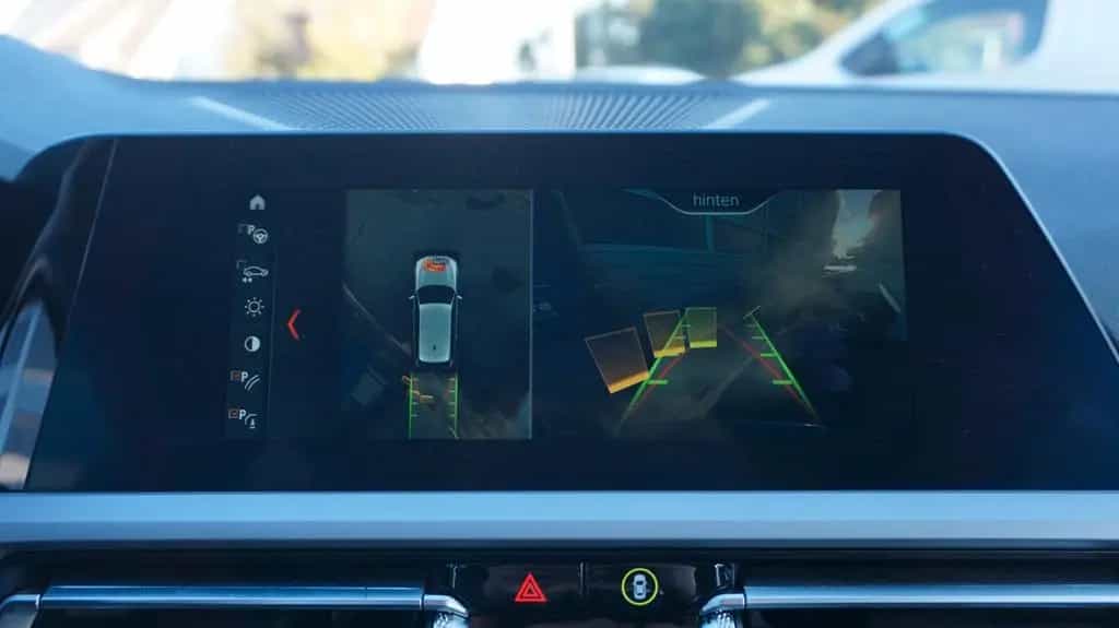 BMW 320 d xDrive Advantage Standheizung Kamera SHZ 06/2020-photo-27