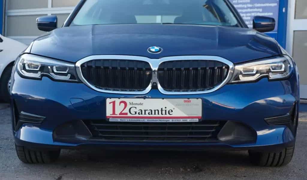 BMW 320 d xDrive Advantage Standheizung Kamera SHZ 06/2020-photo-4
