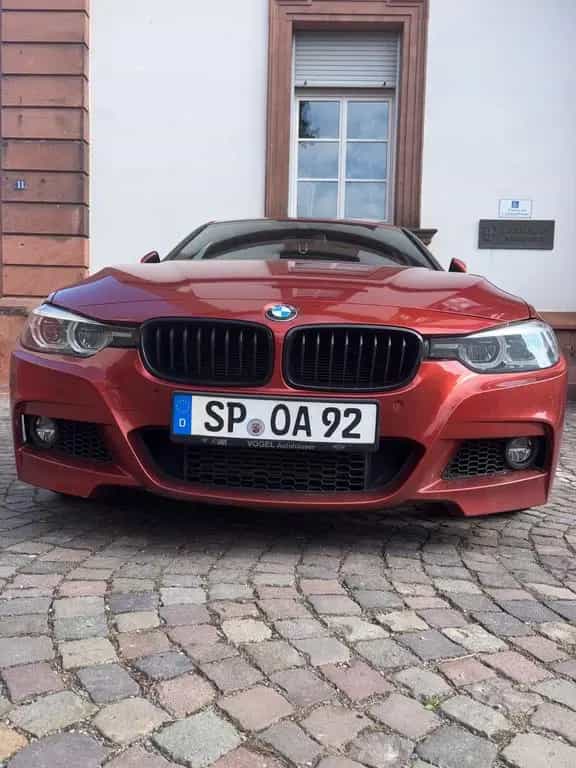 BMW 3 Series 318i - 10/2018-photo-4