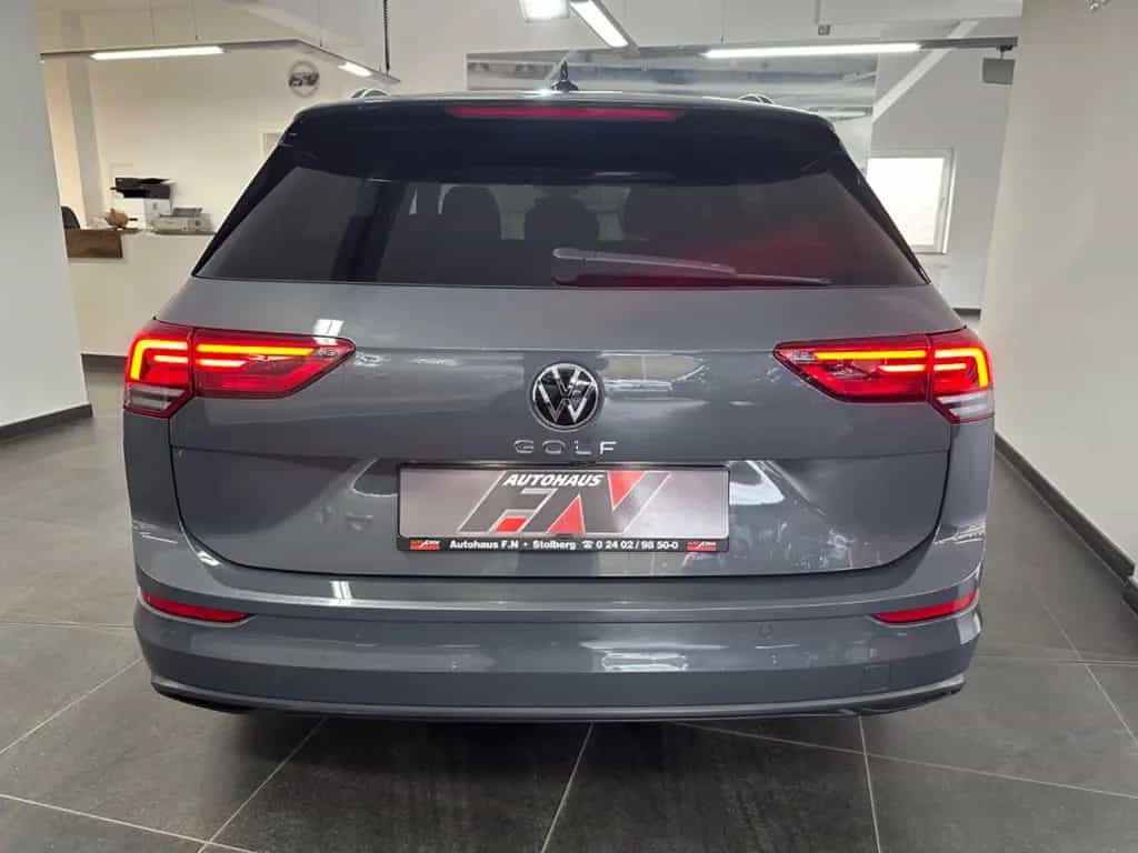 Volkswagen Golf 1.5 Variant Life/LED/ACC/Kamera/Sthzg/Navi 03/2023-photo-8