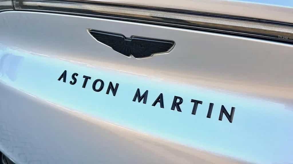Aston Martin DBX 4.0 V8 / Garantie / 23.967km / 550PS / 360° 01/2022-photo-14