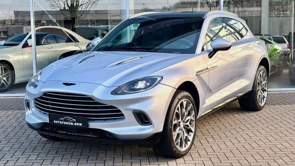 Aston Martin DBX 4.0 V8 / Garantie / 23.967km / 550PS / 360° 01/2022-photo-2