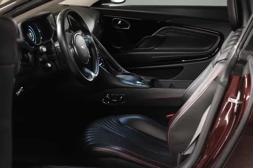 Aston Martin DB11 V8 Coupé *B&O*360° Kamera*Totwinkel*VOLL 02/2019-photo-10