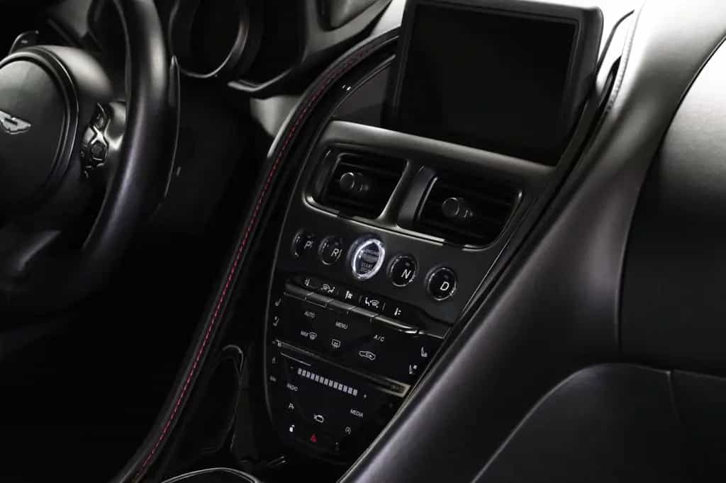 Aston Martin DB11 V8 Coupé *B&O*360° Kamera*Totwinkel*VOLL 02/2019-photo-15