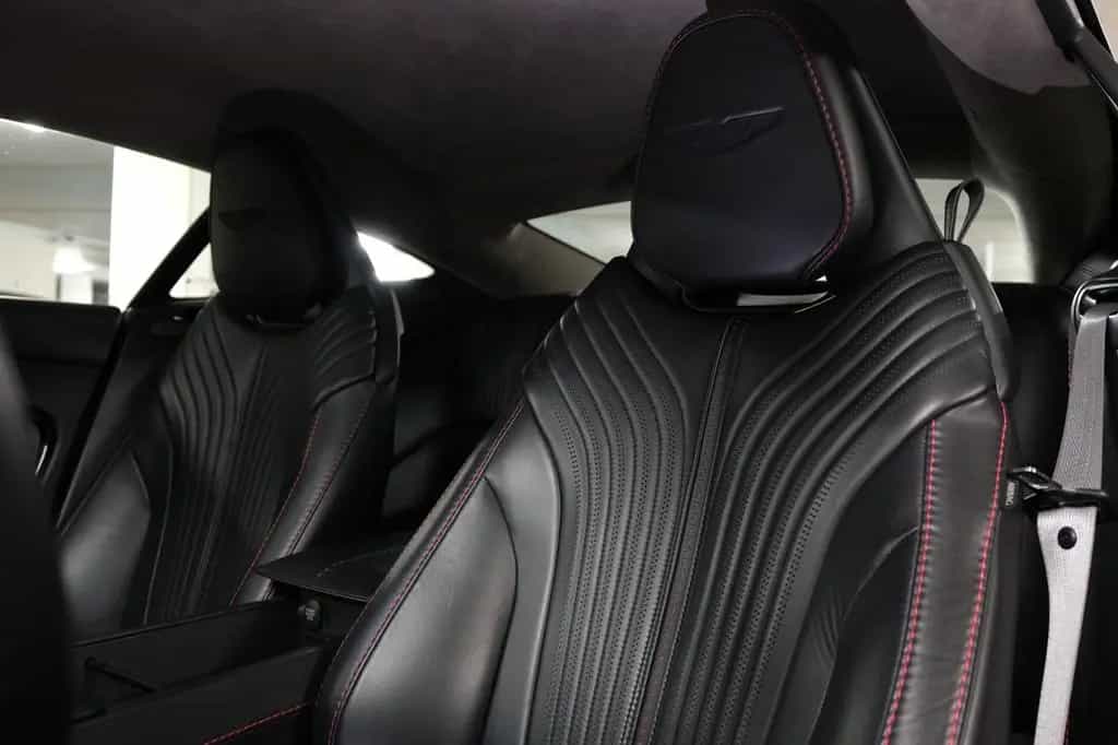 Aston Martin DB11 V8 Coupé *B&O*360° Kamera*Totwinkel*VOLL 02/2019-photo-21