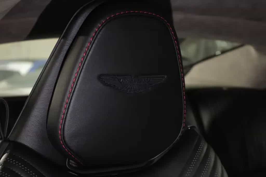 Aston Martin DB11 V8 Coupé *B&O*360° Kamera*Totwinkel*VOLL 02/2019-photo-22