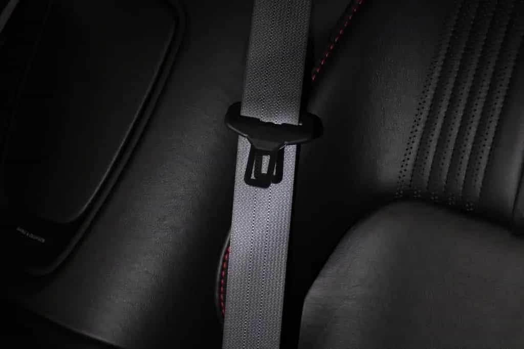 Aston Martin DB11 V8 Coupé *B&O*360° Kamera*Totwinkel*VOLL 02/2019-photo-25
