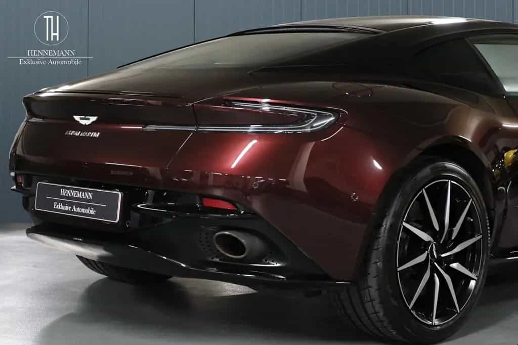 Aston Martin DB11 V8 Coupé *B&O*360° Kamera*Totwinkel*VOLL 02/2019-photo-8
