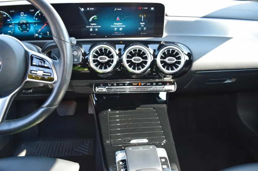 Mercedes-Benz CLA 220 Shooting Brake |AMBIENTE|360 CAM|AHK 01/2020-photo-22