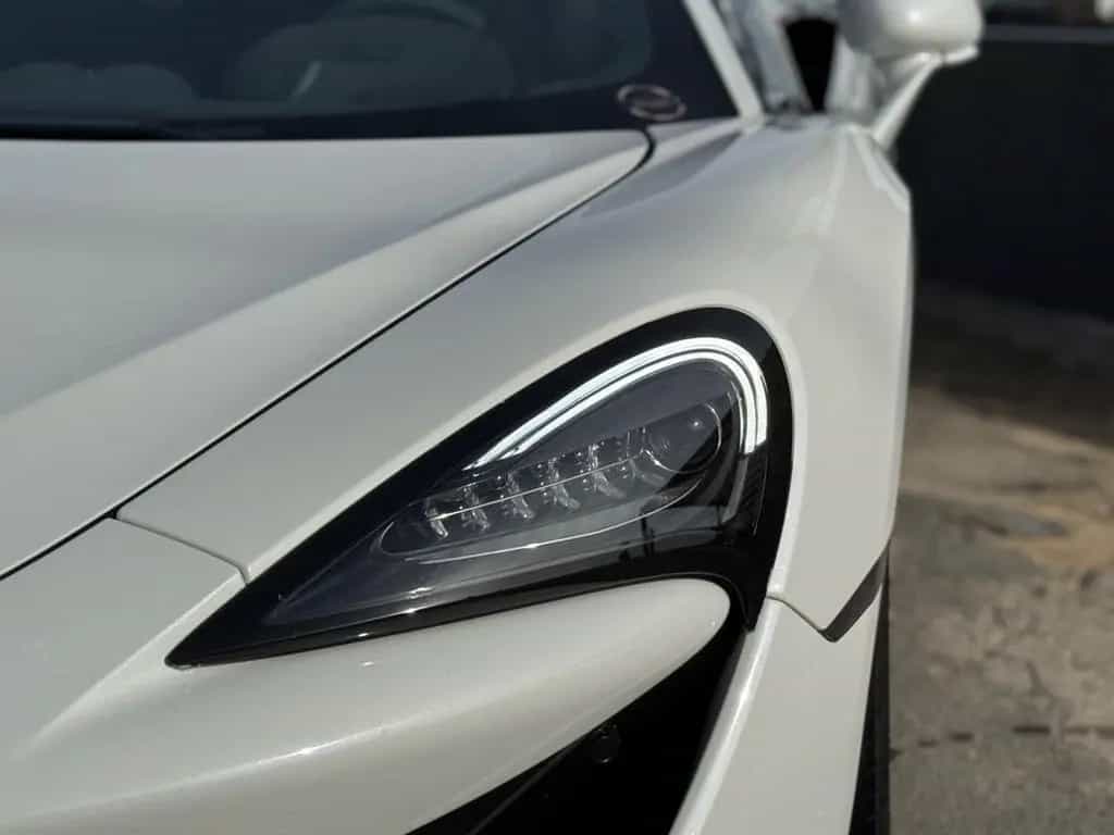 McLaren 570S MCLAREN 570S 3.8 BT 570 CV SOLLEVATORE CARBOCERA 03/2017-photo-3