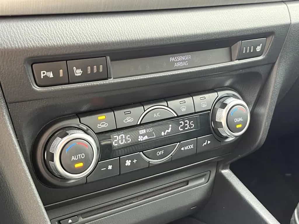 Mazda 3 Sports-Line*SHZ*NAVI*XENON*HuD* 10/2014-photo-18