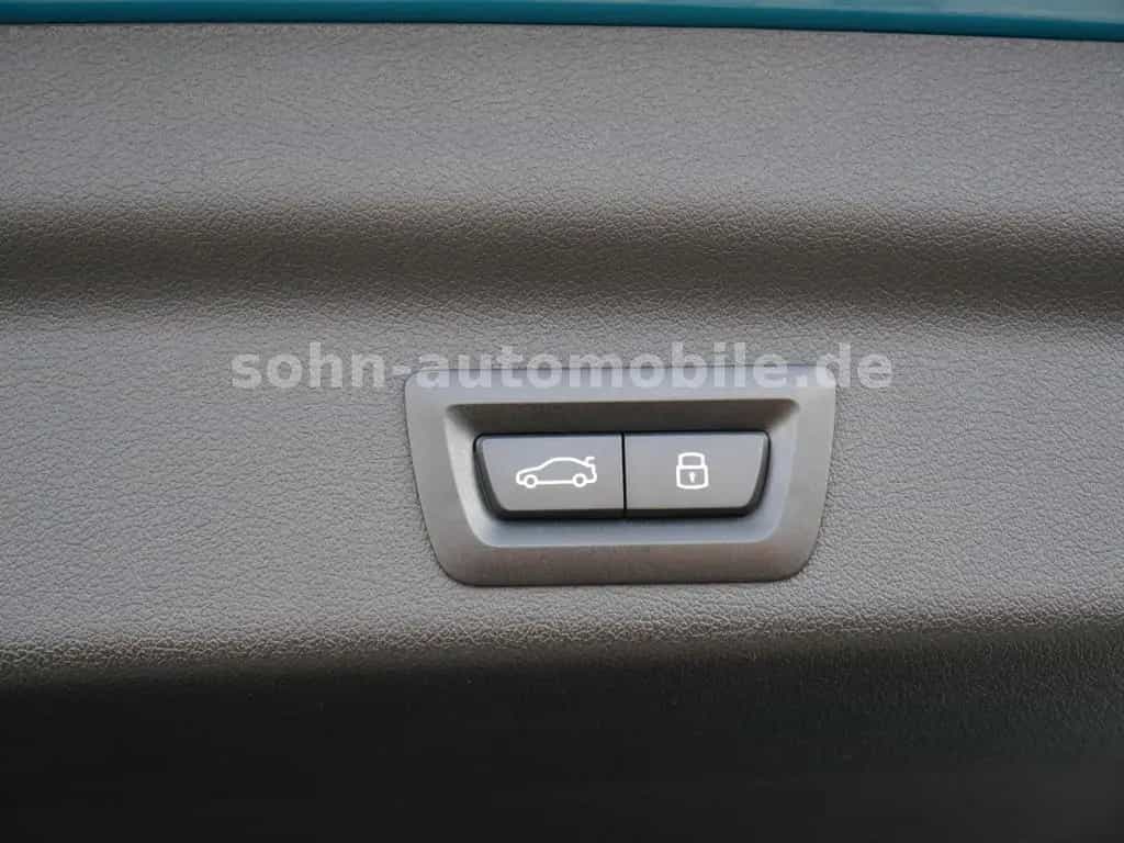 BMW X1 18 i sDri xLine Panorama/ACC/HUD/LED/AHK/360° 10/2023-photo-11