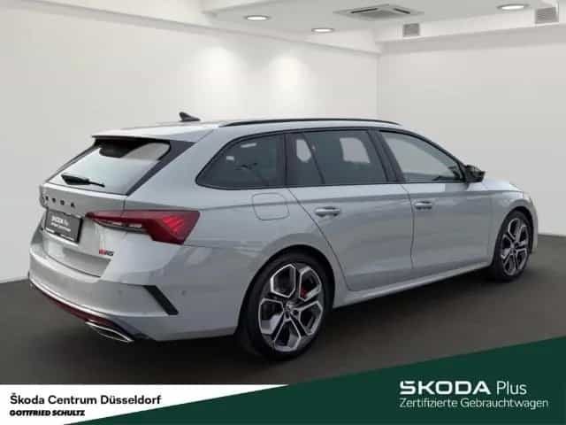 Skoda Octavia Combi RS Plus Panorama-Schiebedach elekt 05/2021-photo-1
