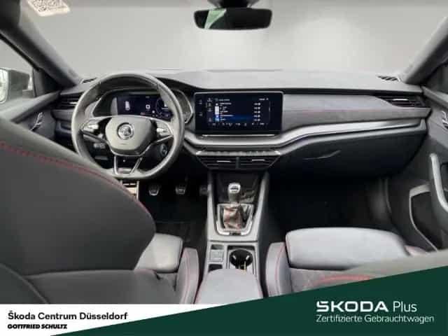 Skoda Octavia Combi RS Plus Panorama-Schiebedach elekt 05/2021-photo-3