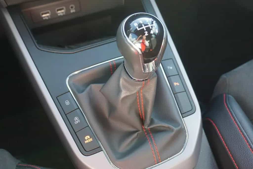 Seat Arona 1.0 TSI FR LED Alcantara Kamera Totwinkel 07/2019-photo-15