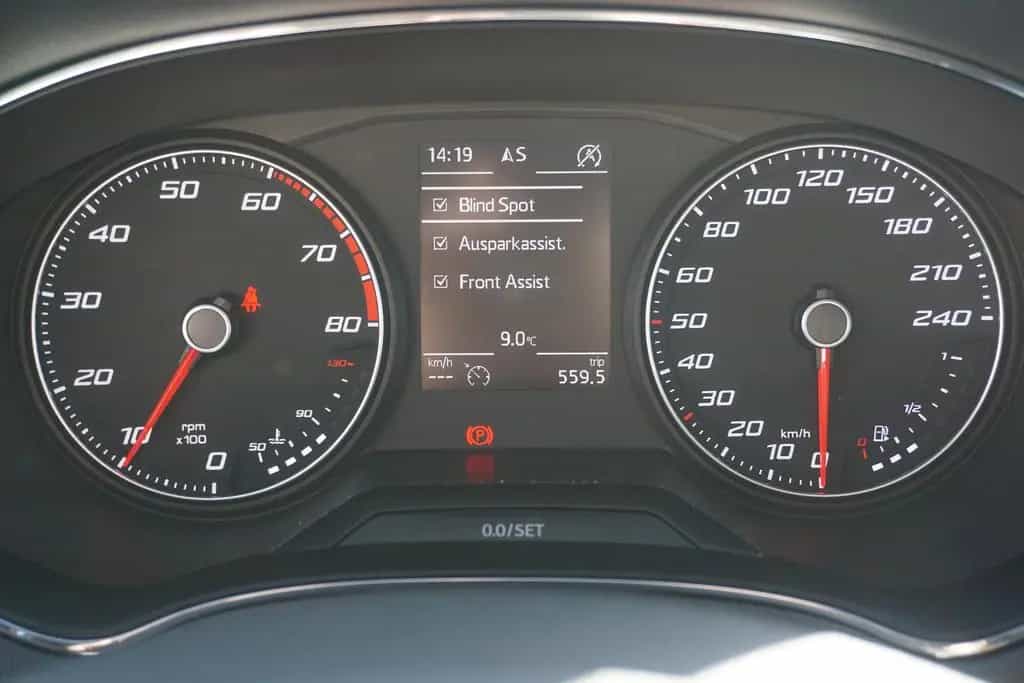 Seat Arona 1.0 TSI FR LED Alcantara Kamera Totwinkel 07/2019-photo-21