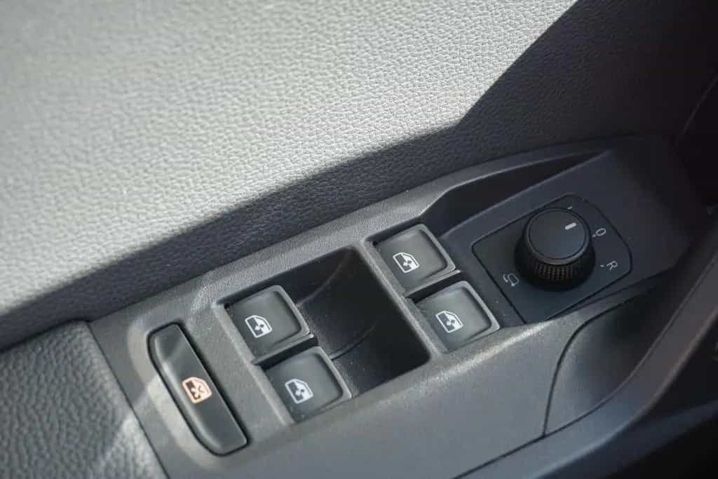 Seat Arona 1.0 TSI FR LED Alcantara Kamera Totwinkel 07/2019-photo-24