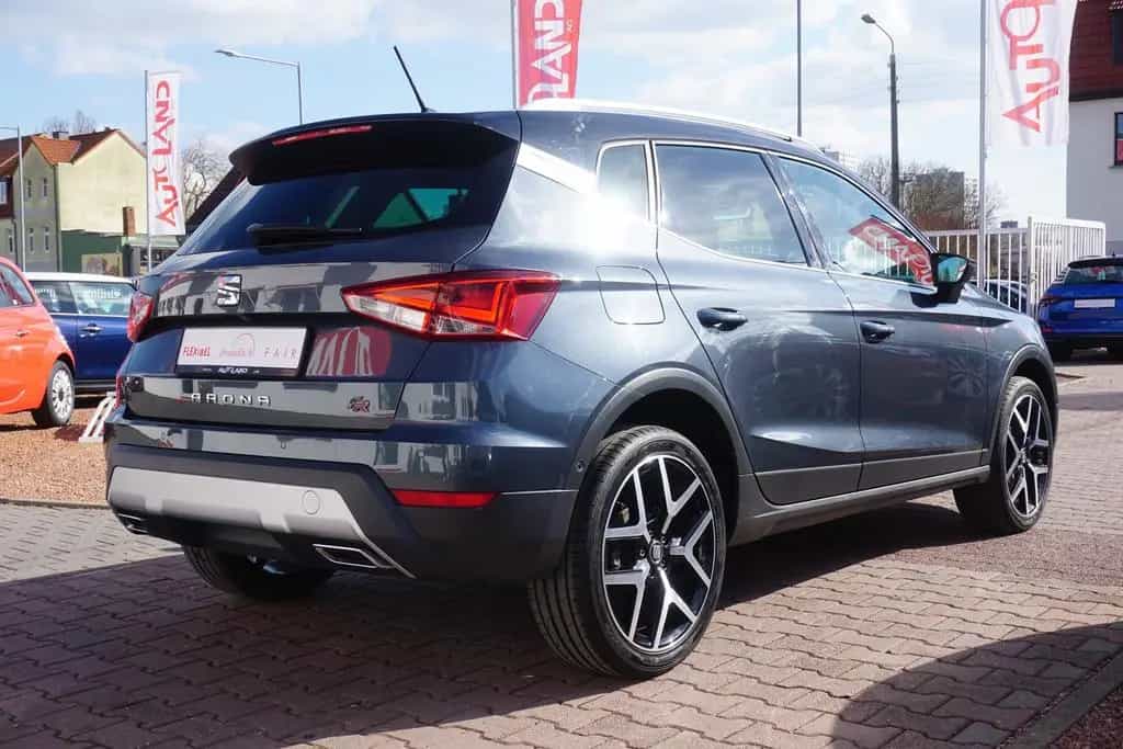 Seat Arona 1.0 TSI FR LED Alcantara Kamera Totwinkel 07/2019-photo-5