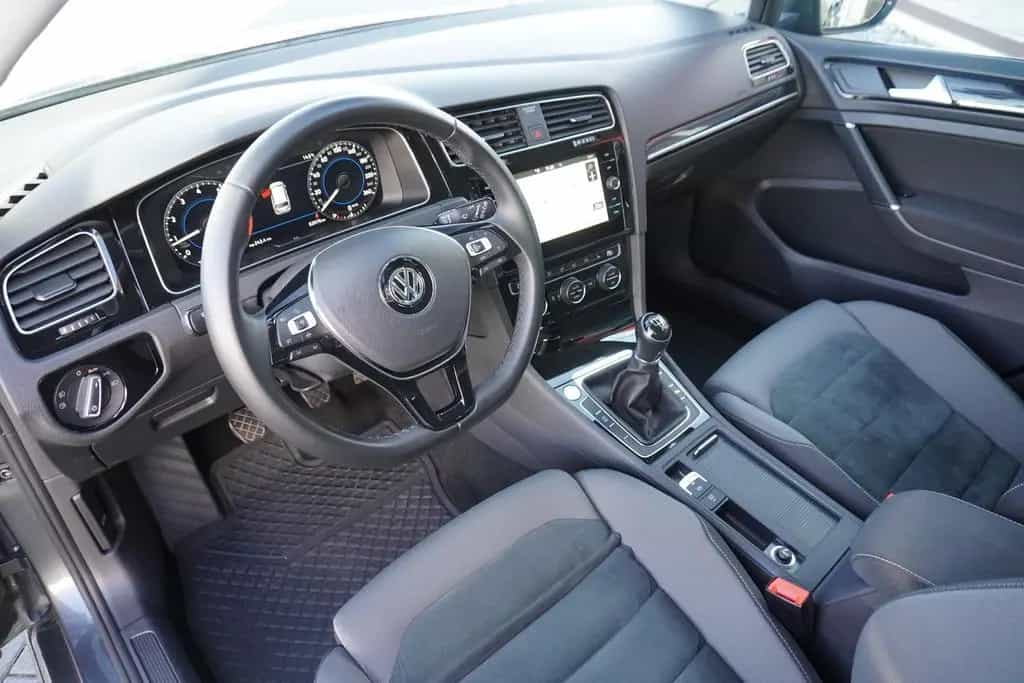 Volkswagen Golf VII Variant 1.5TSI Highline LED Pano Standh 10/2019-photo-7