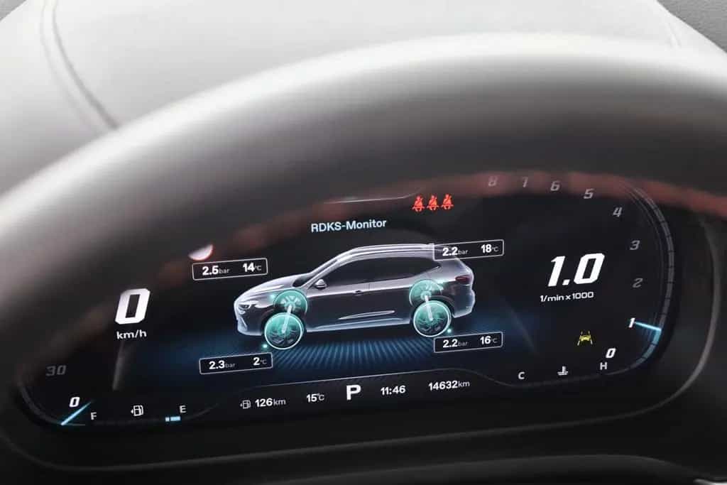 MG HS 1.5 T-GDI Luxury Aut. LED ACC Navi 360° Pano 03/2024-photo-16
