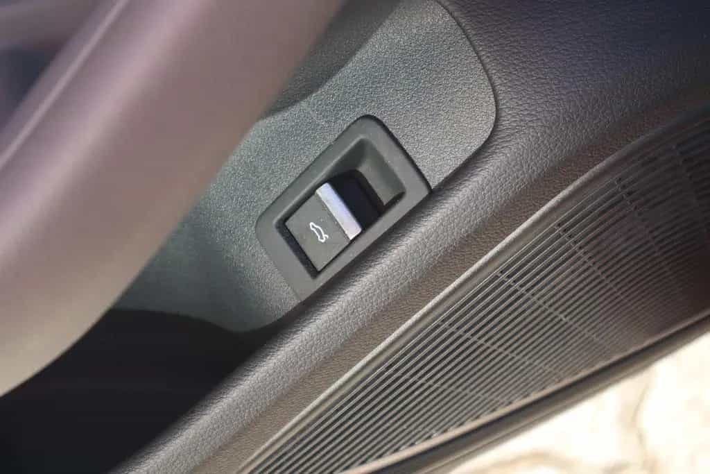 Audi A4 Avant 35 TFSI S line S-Tronic LED Navi Kamera 12/2019-photo-30