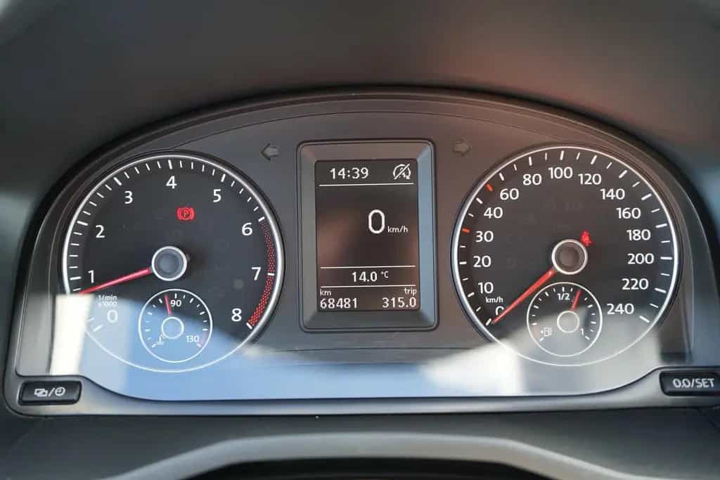 Volkswagen Caddy Maxi 1.4 TSI AAC SHZ 7-Sitzer PDC 10/2017-photo-23